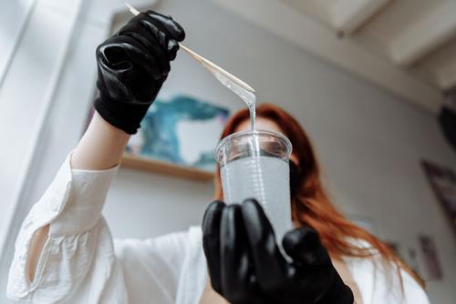 Как полностью отпечатать фольгу на весь ноготок без клея: простой и эффективный метод 08