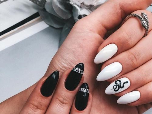 Разные руки#39,#39, - сразу два маникюра. Маникюр на одной руке черный — на другой белый: новый тренд «разные ручки»