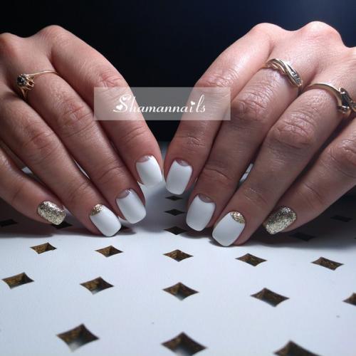 Маникюр бесплатно.  Бесплатно? 02