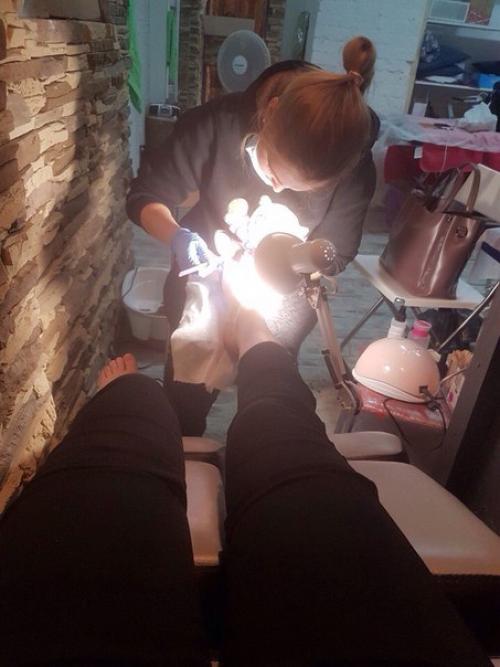 Бесконечно можно смотреть на 3 вещи: воду, огонь и как делают новый маникюрчик за? 05