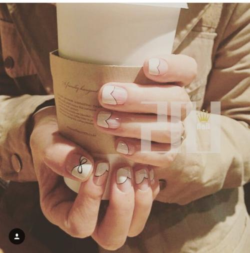 Как разнообразить маникюр? 03 Как разнообразить маникюр? 03