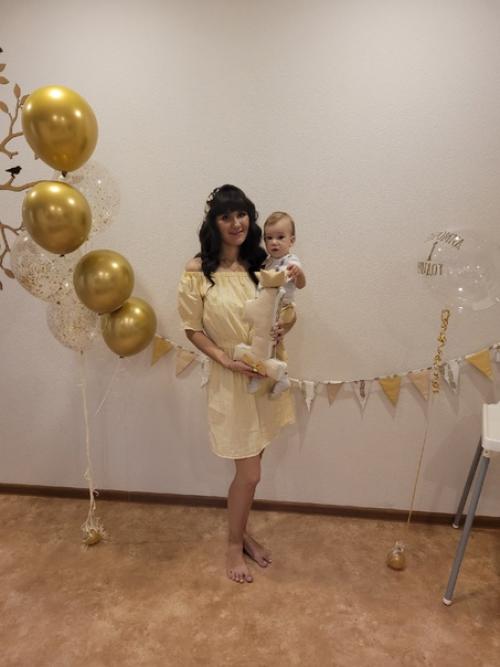 Спасибо тем, кто смог прийти и поздравить нашего кроху. 01