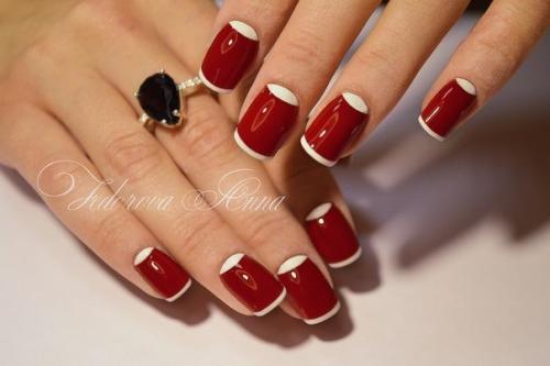 Для новогоднего маникюра хочу купить идеальный красный лак. 01