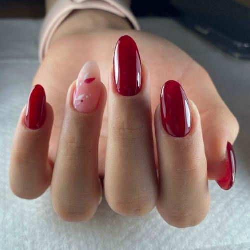 Осенью 2023 года можно выделить несколько ключевых трендов маникюра. 01 Осенью 2023 года можно выделить несколько ключевых трендов маникюра. 01