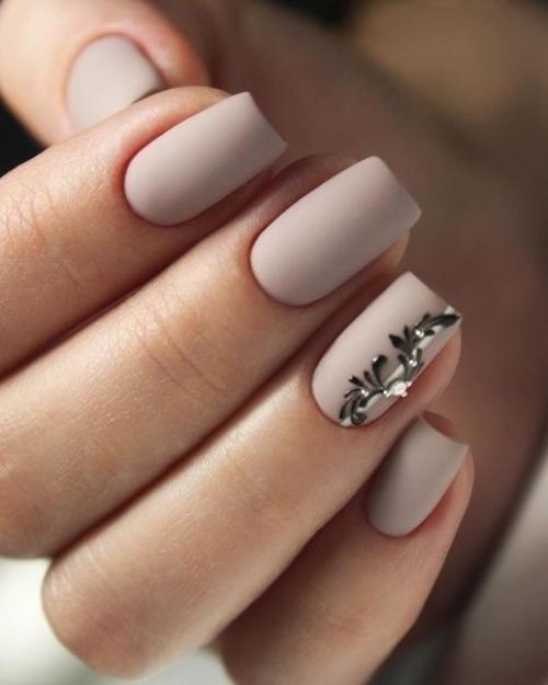 Интеpесные ваpианты стильного маникюра. 01