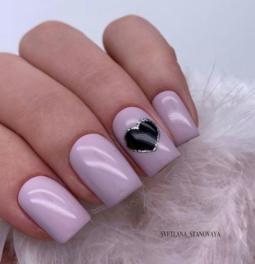 Красивый маникюр с сердечками, на разный вкус. 09