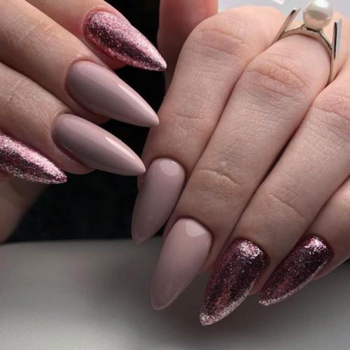 Маникюр с блесткам. 04