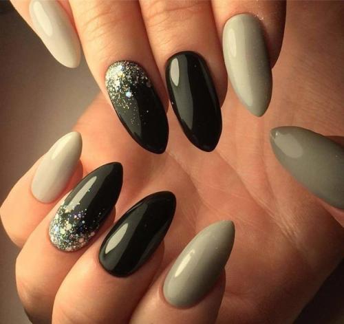 Маникюр с блесткам. 05