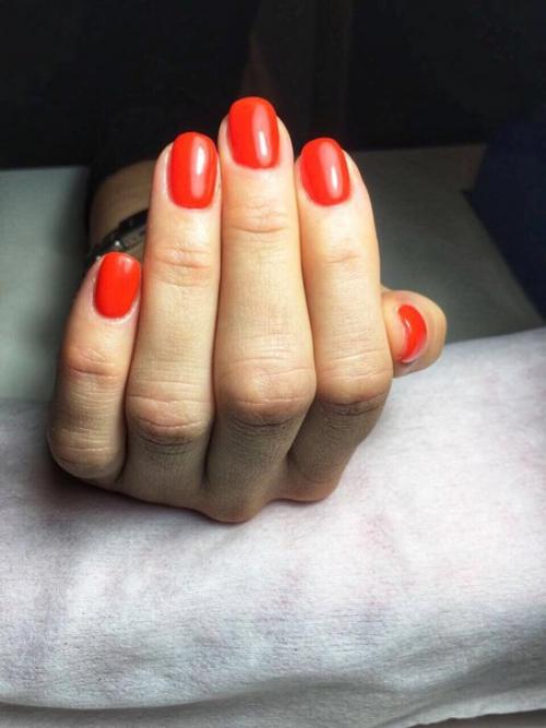 Я сертифицированный мастер ногтевого сервиса. 09