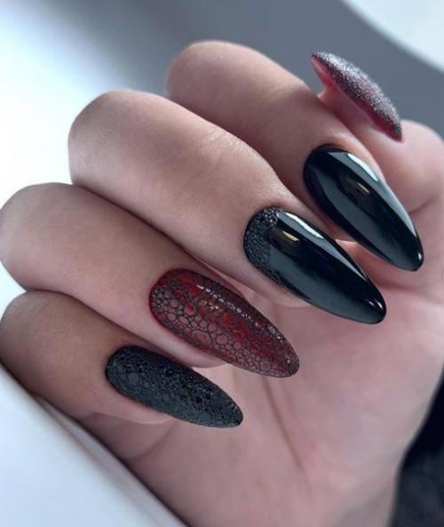Маникюр в чёрно - красном цвете. 03