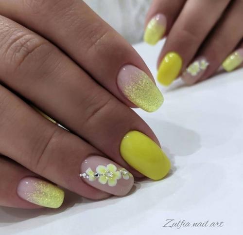 8 марта - прекрасный повод хотя - бы раз в год сделать дизайн с цветами. 08