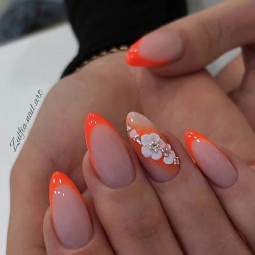 8 марта - прекрасный повод хотя - бы раз в год сделать дизайн с цветами. 04