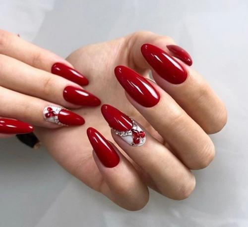 Идеи маникюра в красном цвете. 01