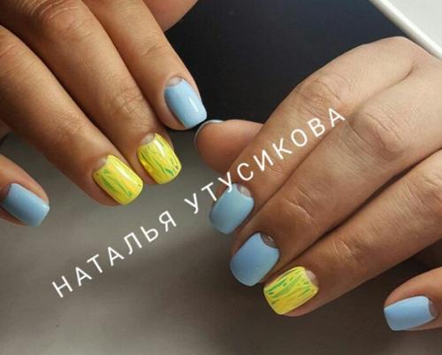 Дорогие девушки!  Я мастер маникюра с опытом работы 2 года. 06