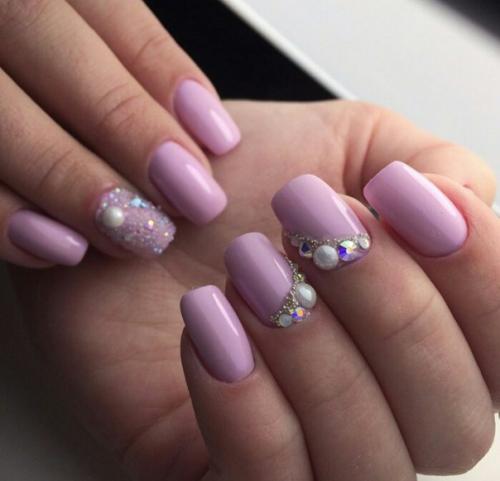 Дорогие девушки!  Я мастер маникюра с опытом работы 2 года. 04