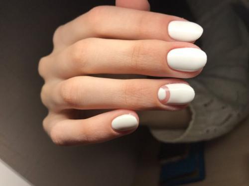 Акция до 15 мая маникюр с покрытием! 06