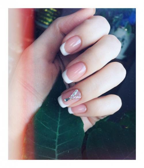 В 1961 году американский профессор аш собрал в одной комнате семь человек. 03 В 1961 году американский профессор аш собрал в одной комнате семь человек. 03