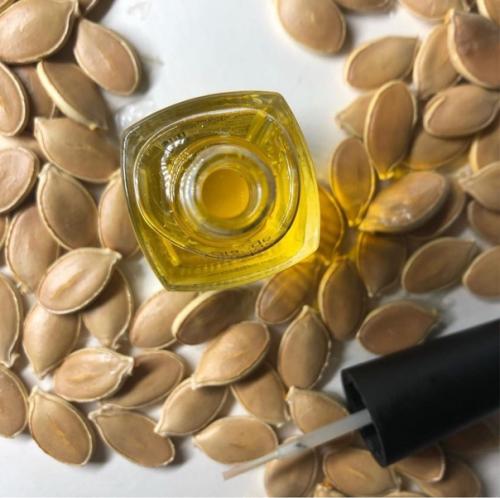 У меня от природы тонкие ногти. 02