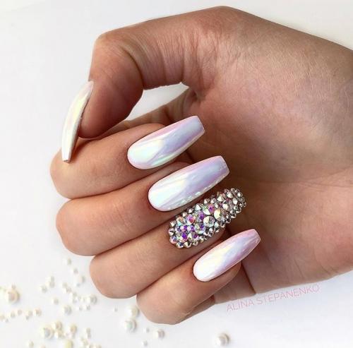 Подборка идей свадебного маникюра. 06
