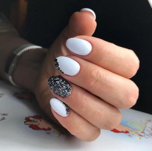 Подборка идей свадебного маникюра. 07