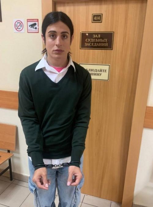 В интернете появилось фото Хилми, сделанное в тюрьме. 02