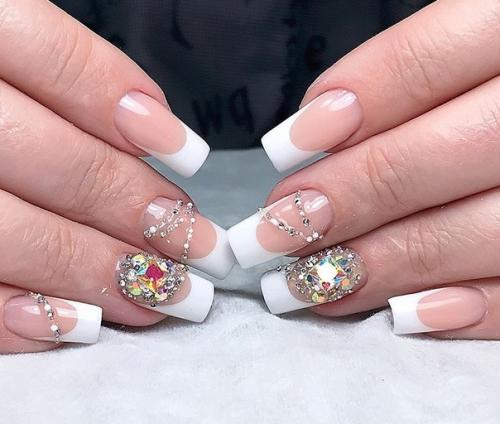 Подборка идей свадебного маникюра. 05