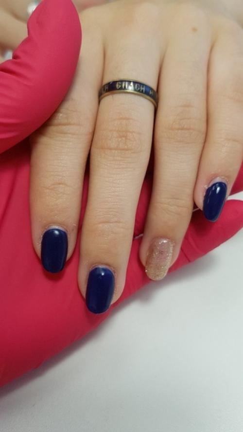 Парящий единоржка отлично проводит свои выходные. 03