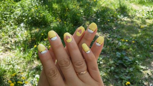 Девчата, привет!  Очень понравился маникюр, начала делать и ни фига не получается! 01