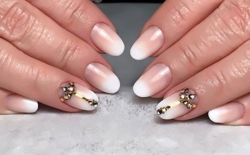 Подборка идей свадебного маникюра. 01