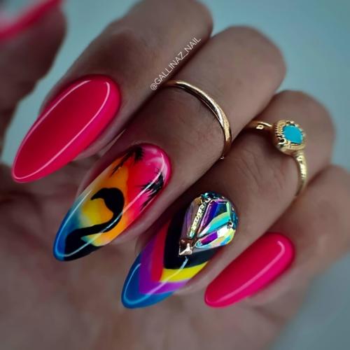 Когда как ни летом делать яркий маникюр? 04