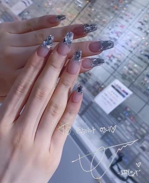 Обновление инстаграма мастера по маникюру Nailtam2na. 04