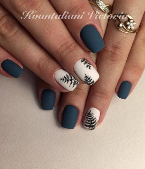 Здравствуйте!  У меня на носу выпускной, и хотелось бы, что бы мастера и другие, просто интересующиеся люди, помогли подобрать маникюр к платью. 01