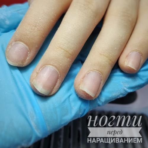 Софья сказала что в живую маникюр выглядит гораздо красивее несмотря на то что на фото он тоже смотрится потрясающе. 01