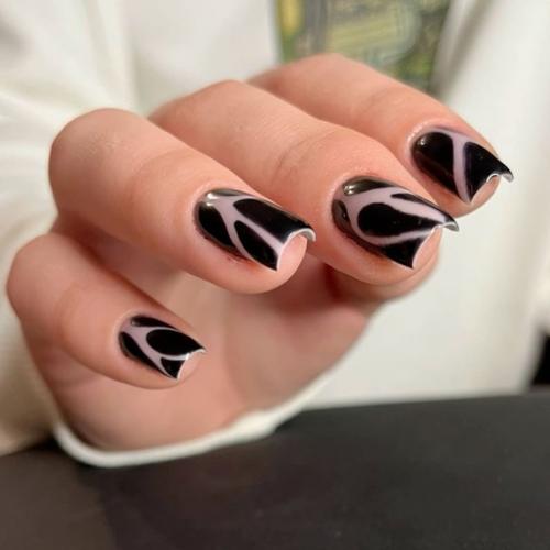 Маникюр на квадратные ногти. 02