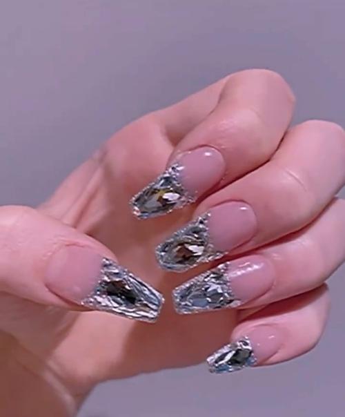 Обновление инстаграма мастера по маникюру Nailtam2na. 03