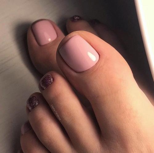 Подборка идей нежного педикюра. 08