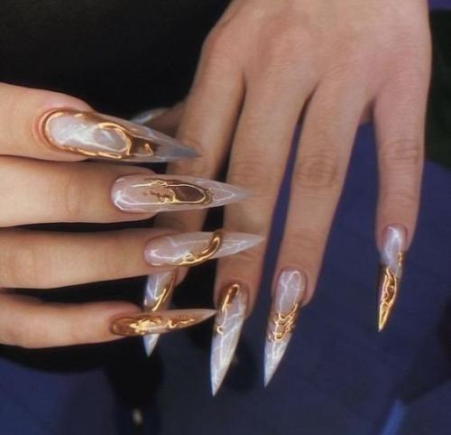 Длинные ногти твоего маникюра. 01