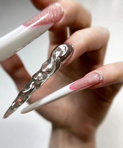 Вы не понимаете - обратилась бы я так ко всем косящимся на меня бабкам! 02