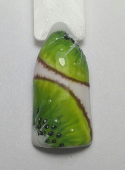 Оцените, пжл.  Ранее рисовала только на бумаге, теперь осваиваю гель - лак месяца полтора. 03