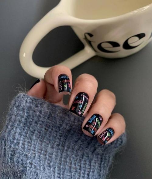 Маникюр на квадратные ногти. 02