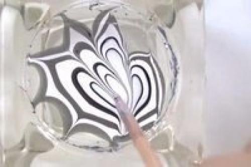 Черно-белый водный маникюр (пошаговый урок). 02