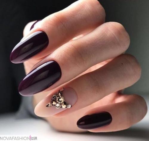 Стильный дизайн ногтей непремено привлекает внимание, а летний маникюр по своей природе обязан быть восхитительно захватывающим и удивительным. 03