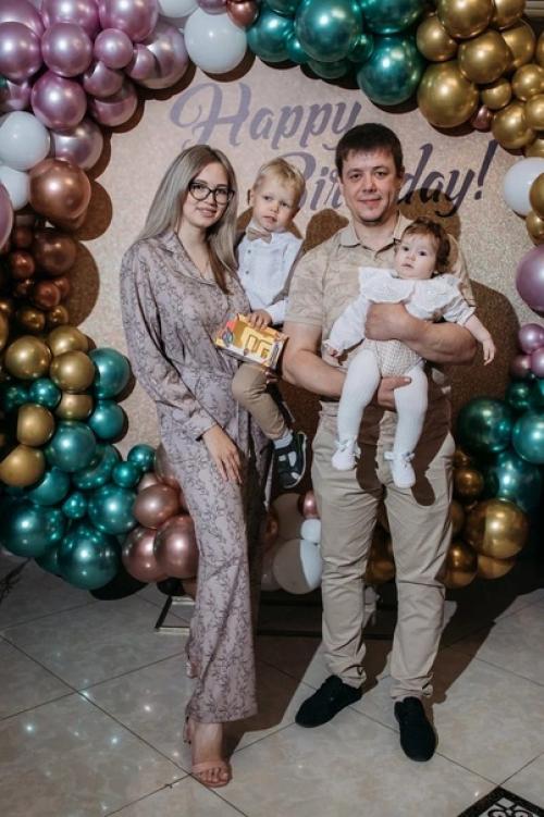 Кто я?  Чем я могу быть вам полезна? 04