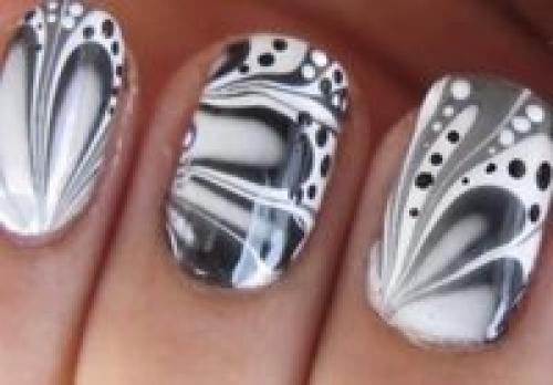 Черно-белый водный маникюр (пошаговый урок). 07