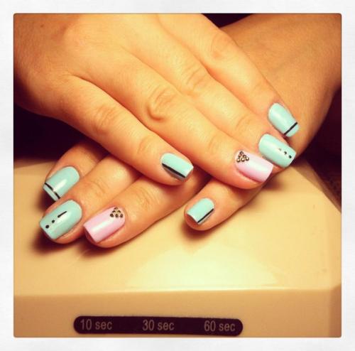 Девчонки привет. Я мастер маникюра и педикюра? 03