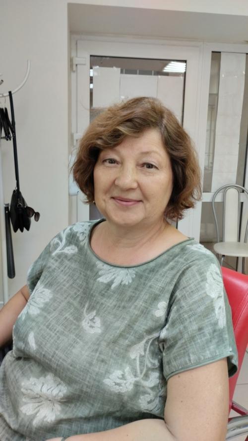 Вот бывает же так, правда: вы долго думали над тем, чтобы изменить свою прическу или сделать мейк чуть ярче обычного. 01