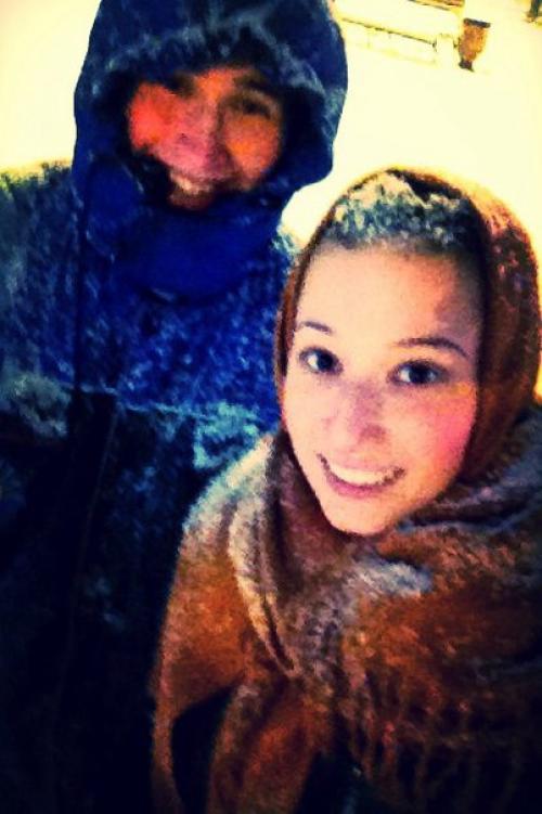 Сегодня в трамвае я женщину встретила. 06