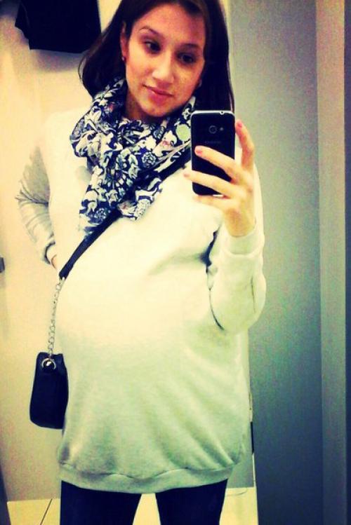 Сегодня в трамвае я женщину встретила. 07