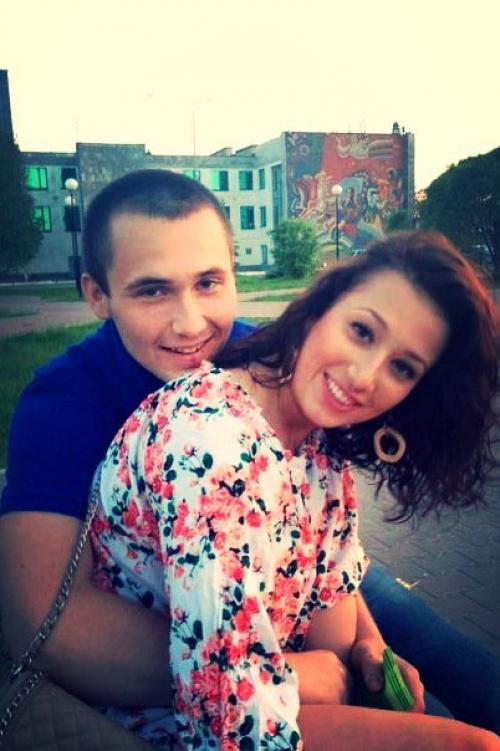 Сегодня в трамвае я женщину встретила. 03