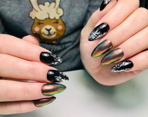 Коррекция.  Чтобы выглядеть идеально, нужна постоянная работа над своим лицом и телом. 01